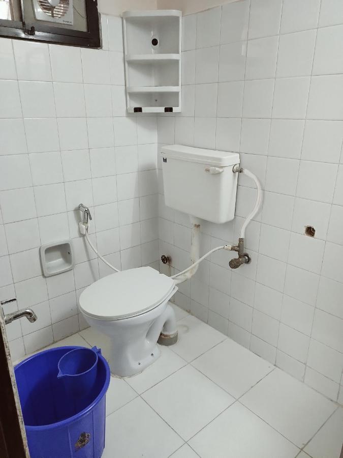 Hotel Maple Regency Kochi Bagian luar foto