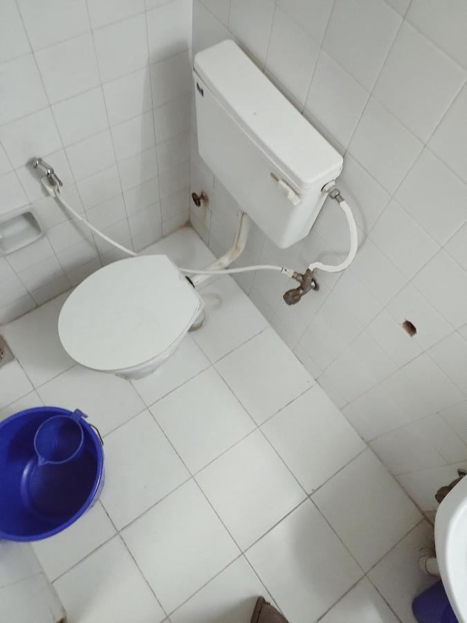 Hotel Maple Regency Kochi Bagian luar foto